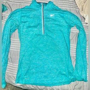 Nike dry fit pullover- Size S